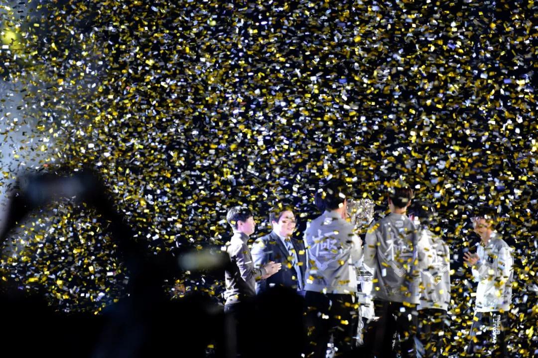 LNG辅助Hang赛后更博：世界赛加油！兄弟们！